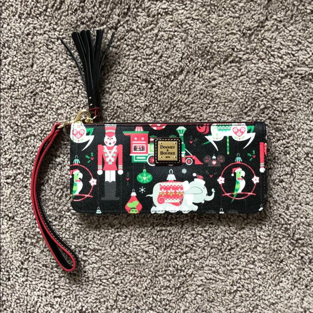Dooney & Bourke disney christmas print wallet